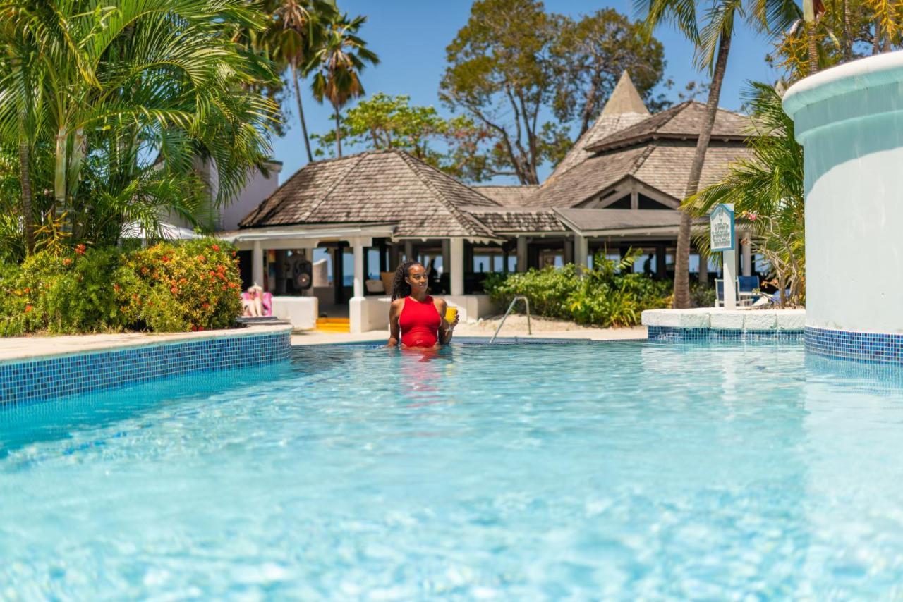 The Club Barbados (Adults Only) Hotel Saint James Bagian luar foto