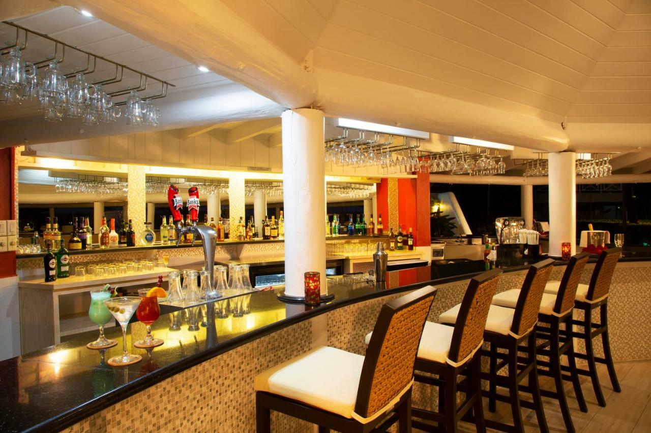 The Club Barbados (Adults Only) Hotel Saint James Bagian luar foto